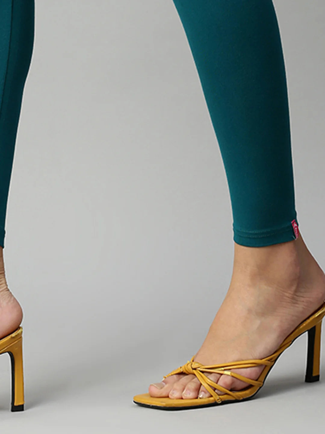 Prisma Ankle Legging - Peacock Green