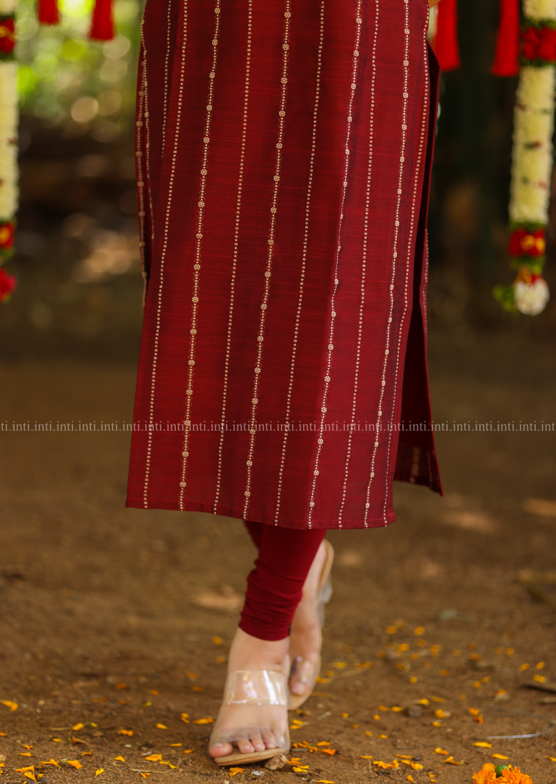 Crimson Grace Kurti