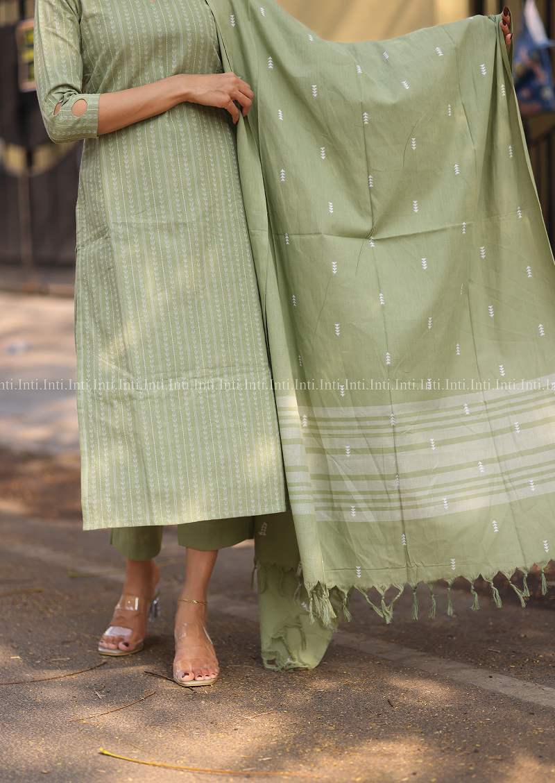 Pista Play Salwar Suit