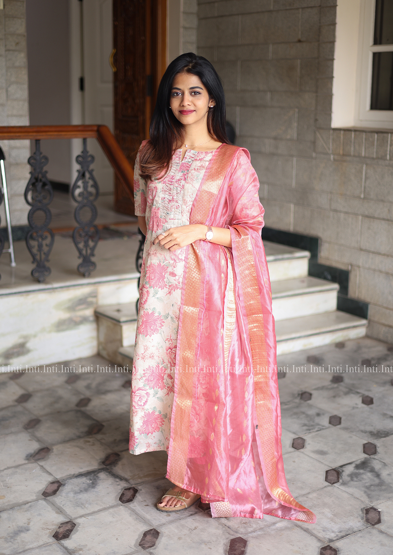 Soft Rosette Top and Dupatta Set