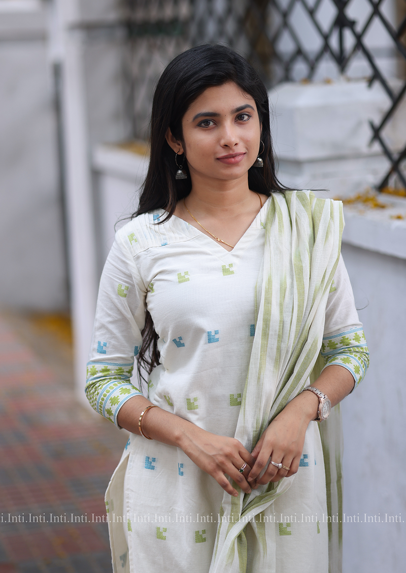 Whiteout Wonder Top and Dupatta Set