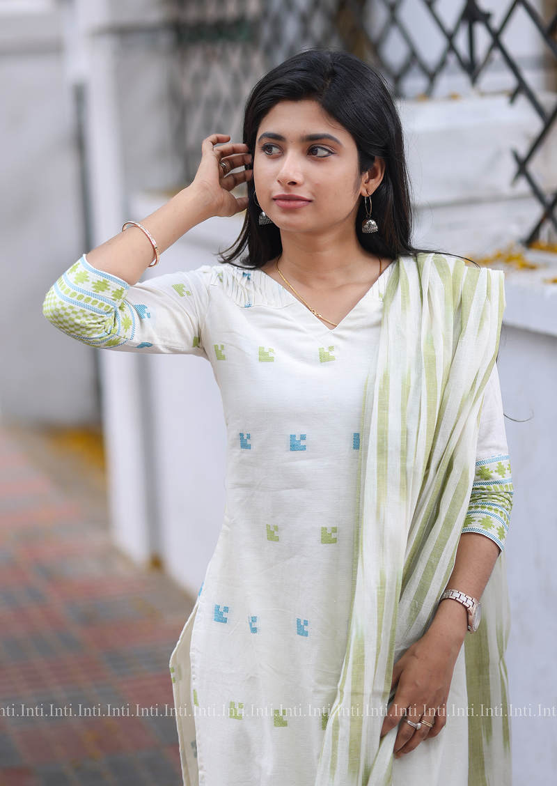 Whiteout Wonder Top and Dupatta Set