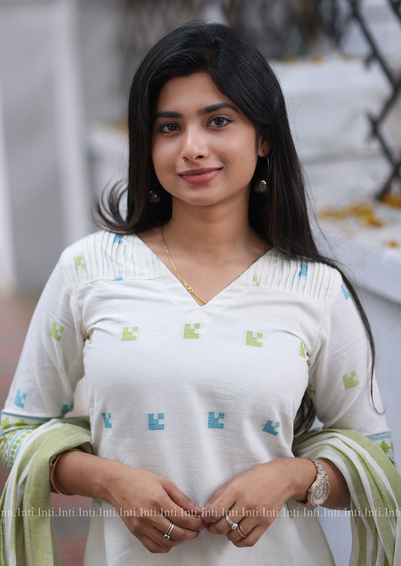Whiteout Wonder Top and Dupatta Set