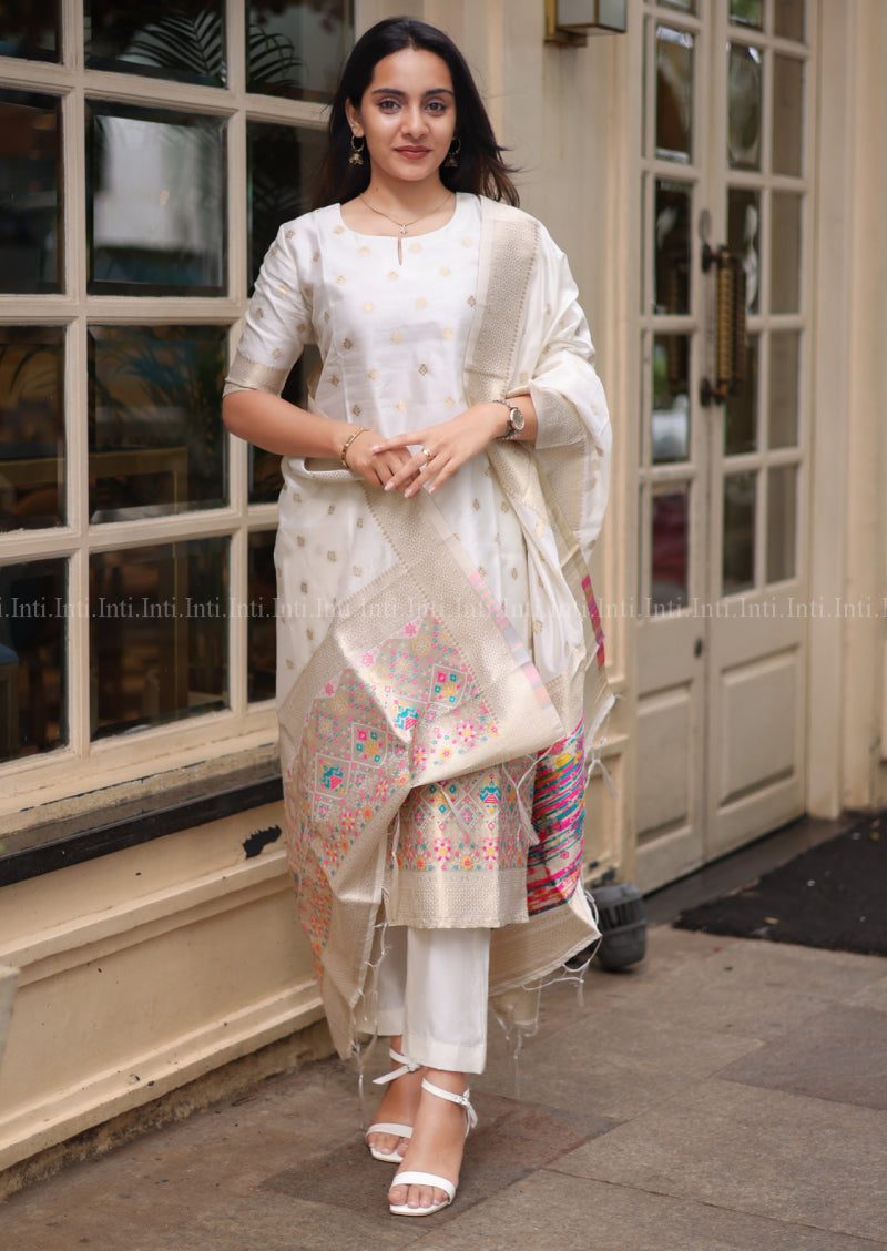Ivory Aura Salwar Suit