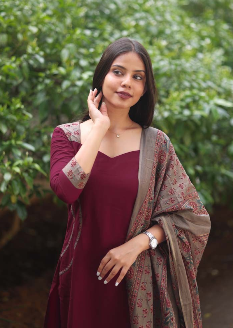 Darian Magenta Salwar Suit