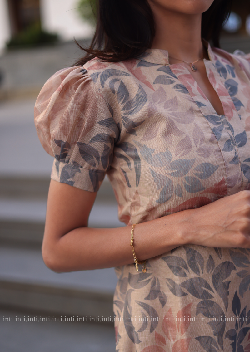 Gleaming Grace Kurti
