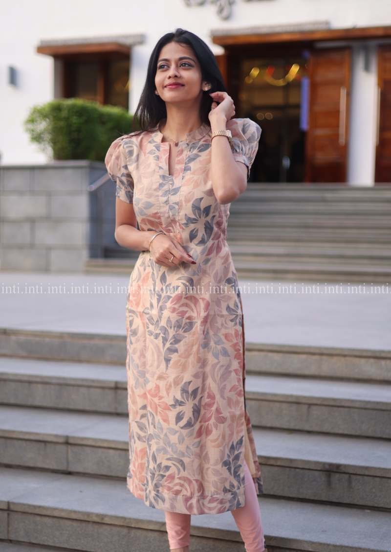 Gleaming Grace Kurti