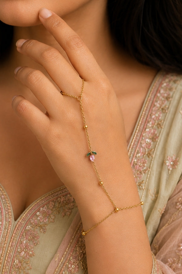 Rosy Bud Handchain
