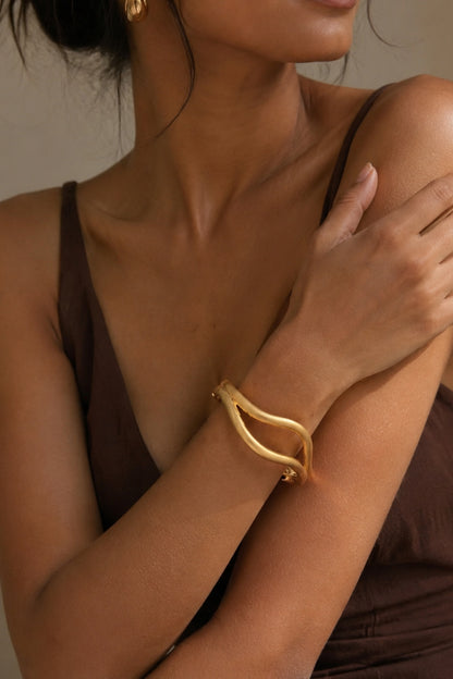 Infinity Flow Bracelet