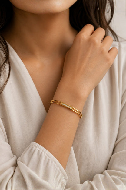 Minimal Prism Bar Bracelet