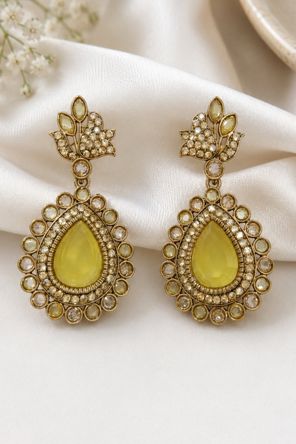 Vihana Bloom Earrings