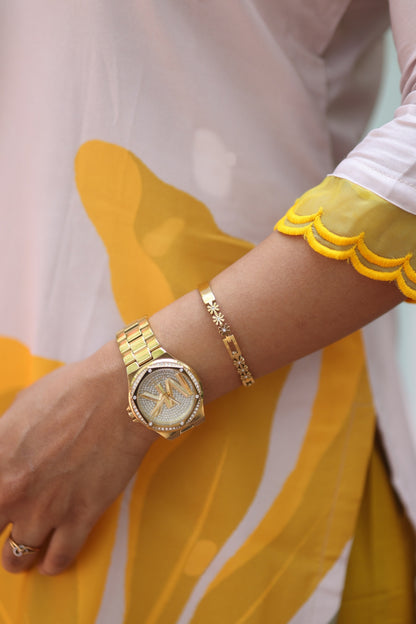 Daisy Link Hinged Bracelet