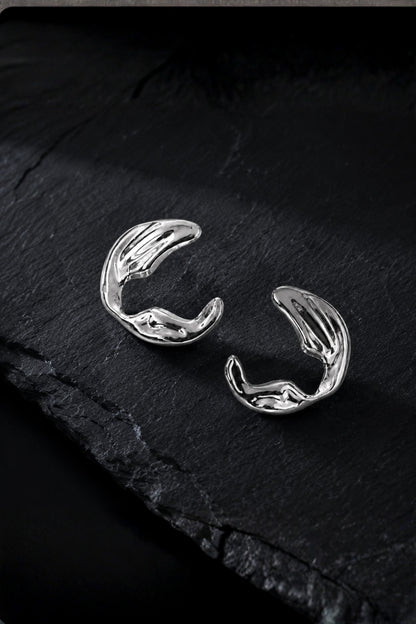 Aura Curve Earrings
