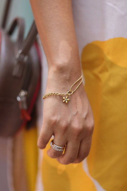 Ethereal Daisy Bracelet