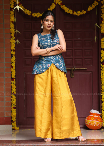 Sunwave Bluelush Crop Top & Pant Set