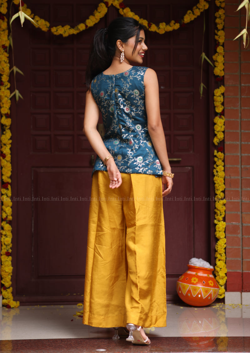 Sunwave Bluelush Crop Top & Pant Set