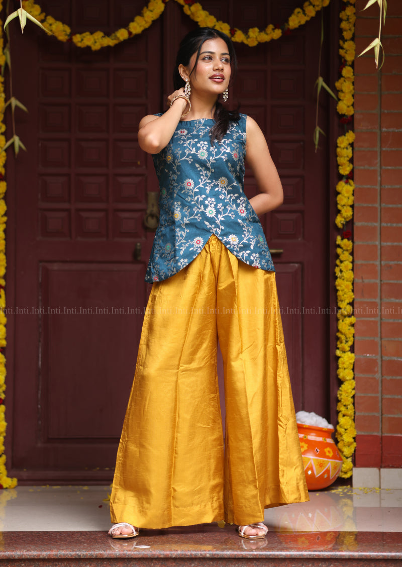 Sunwave Bluelush Crop Top & Pant Set