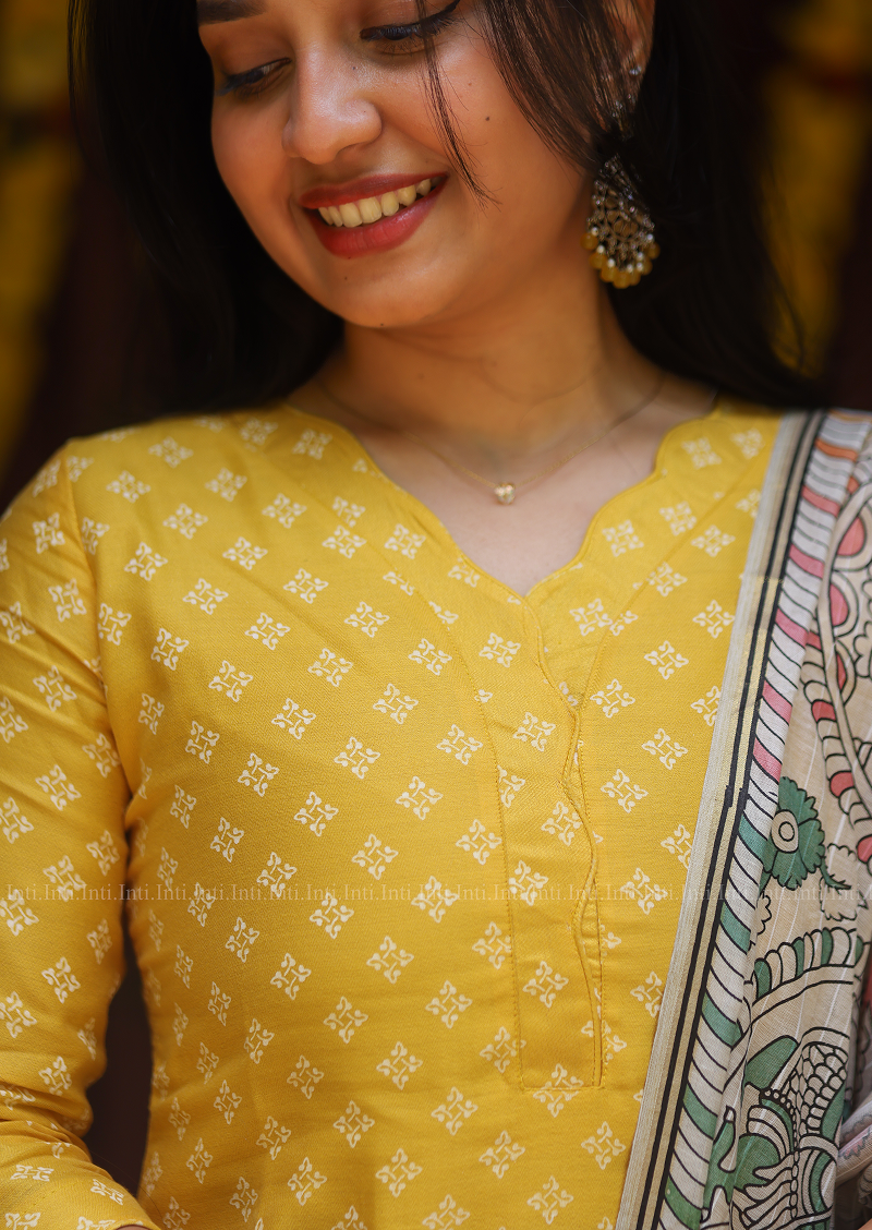 Canary Pearl Top & Dupatta