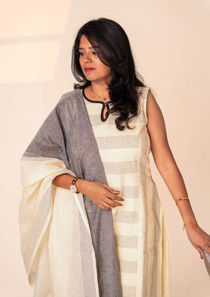 Classic Contrast Top & Dupatta Set
