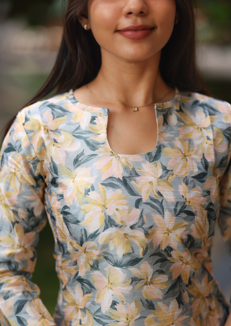Della Ria Kurti
