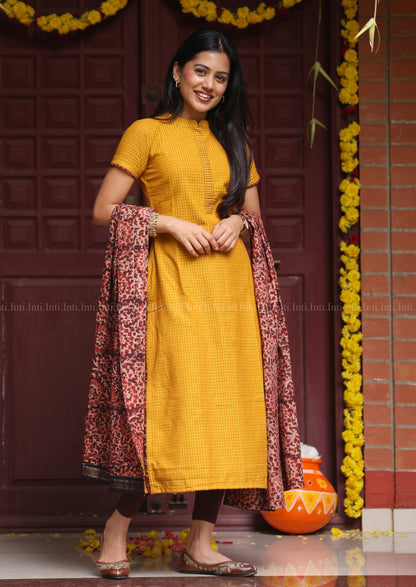 Dewy Amber Top & Dupatta Set