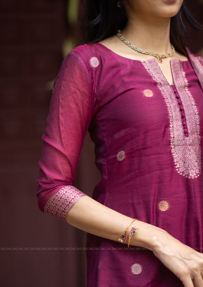 Fiora Essence Top & Dupatta Set