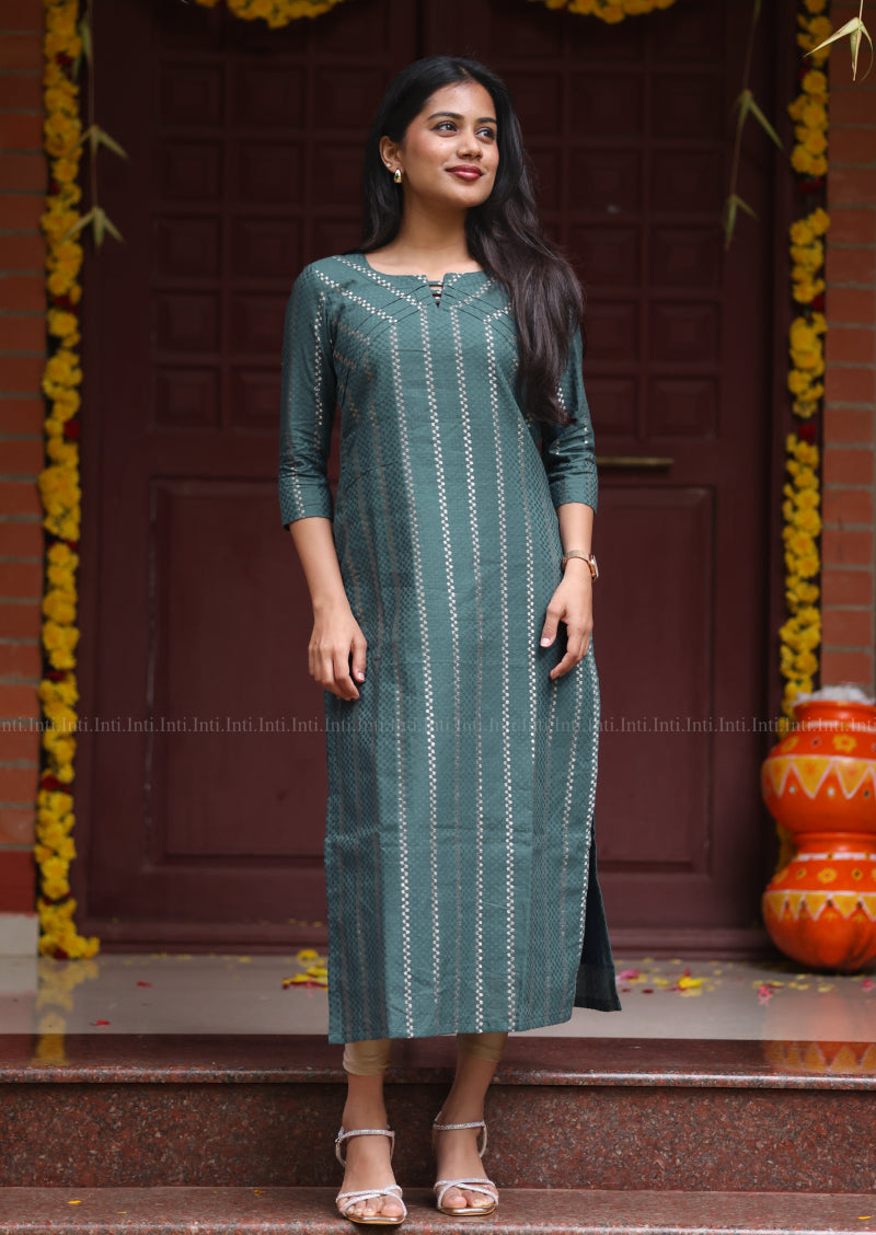 Frost Glow Haze Kurti