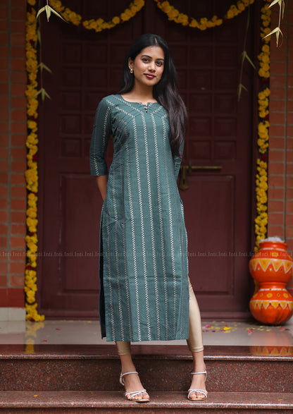 Frost Glow Haze Kurti