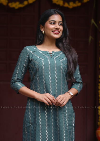 Frost Glow Haze Kurti