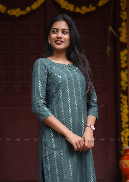 Frost Glow Haze Kurti