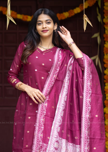 Fuchsia Thread Top & Dupatta Set