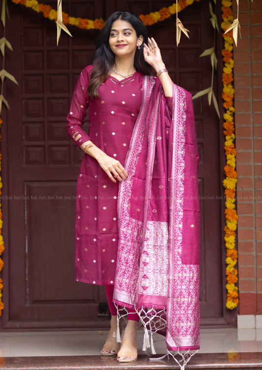 Fuchsia Thread Top & Dupatta Set