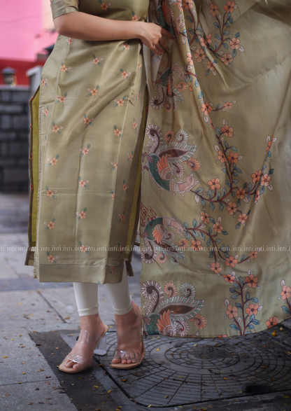 Olive Grace Aesthetic Top & Dupatta Set