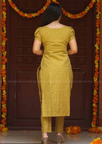 Honey Aura Salwar Suit