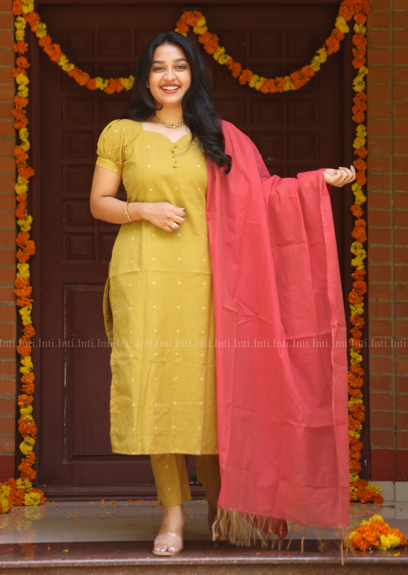 Honey Aura Salwar Suit