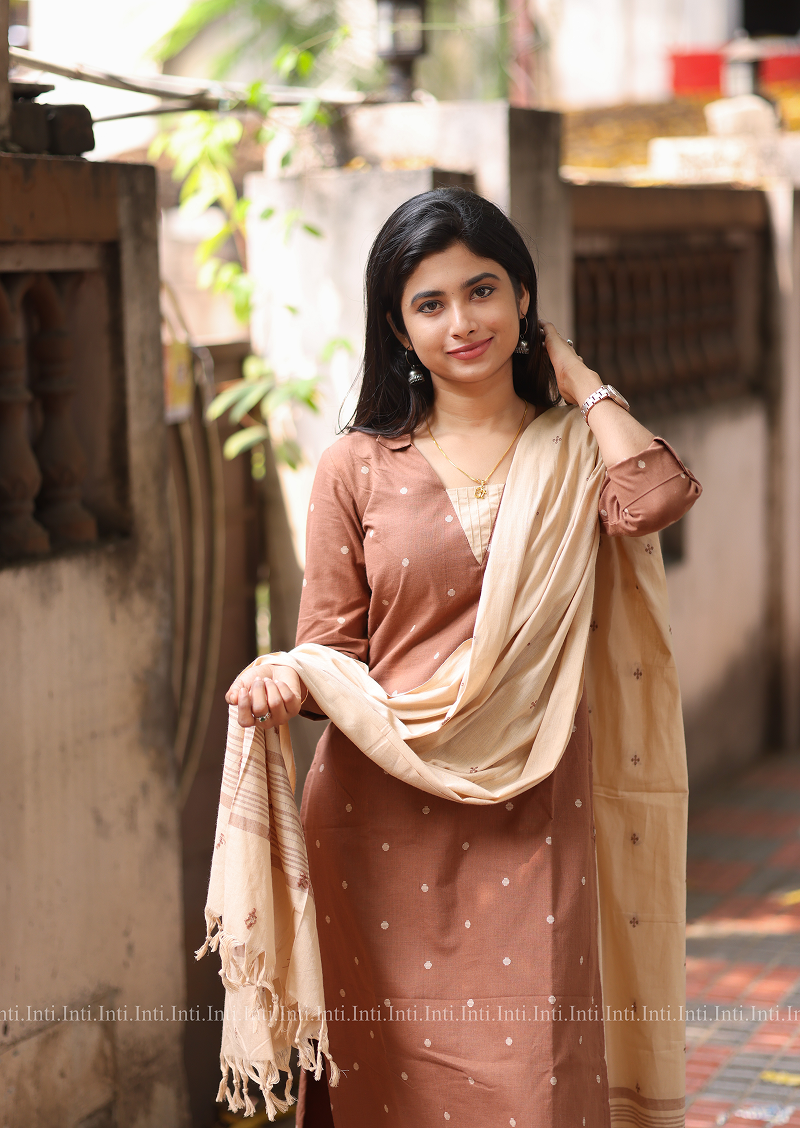 Chickoo Muse Salwar Suit