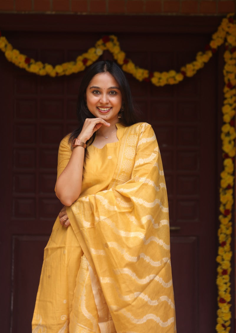 Kesari Dhoop Top & Dupatta Set