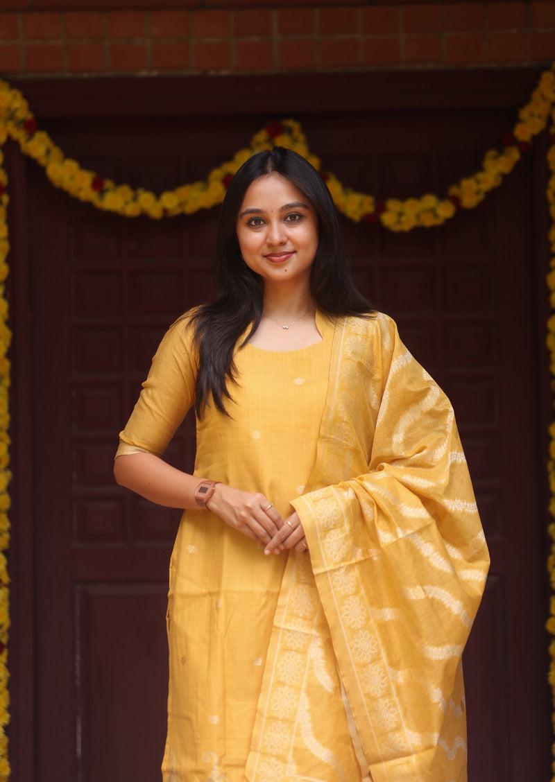 Kesari Dhoop Top & Dupatta Set