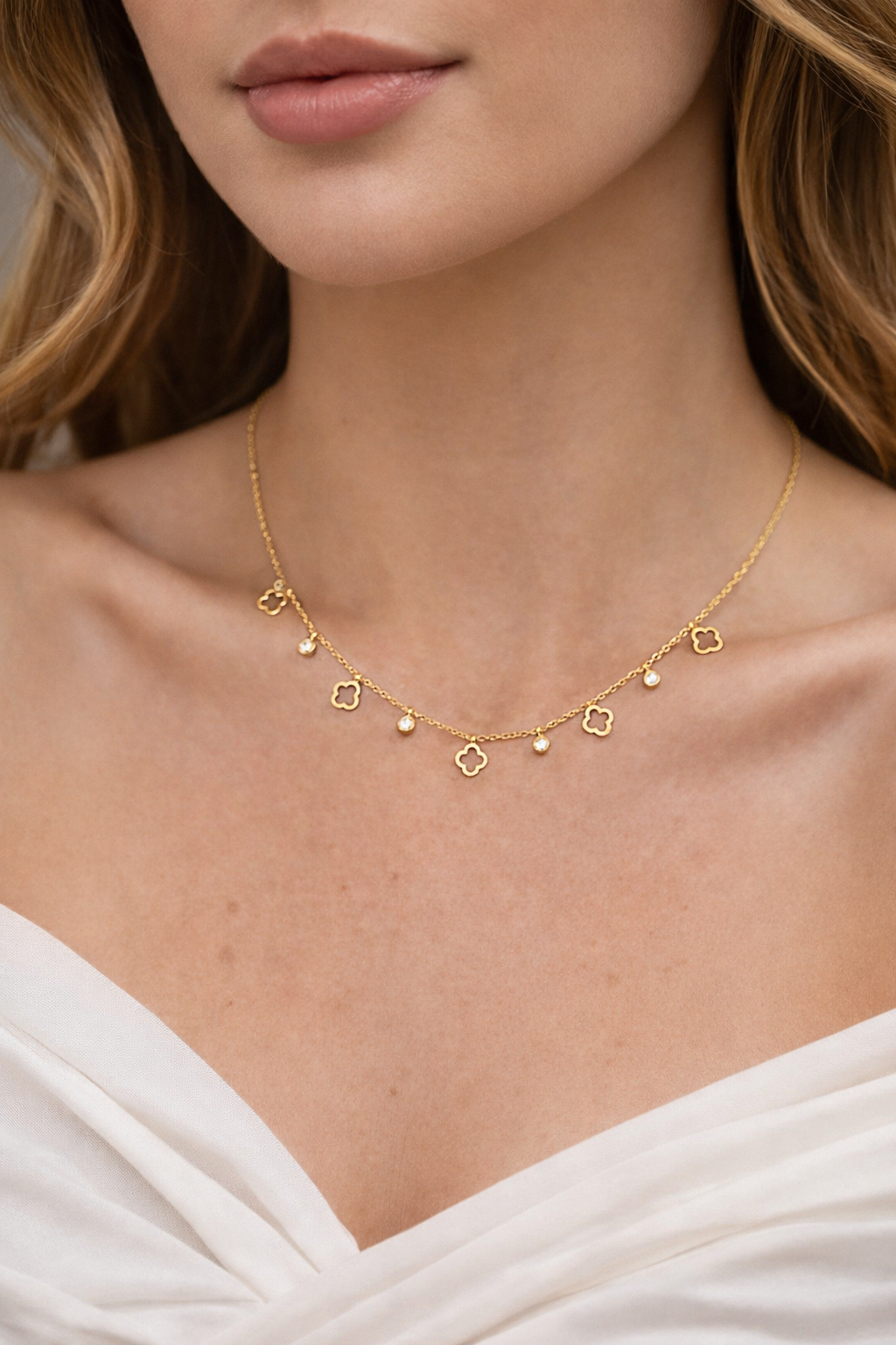 Dainty Charm Station Neckchain