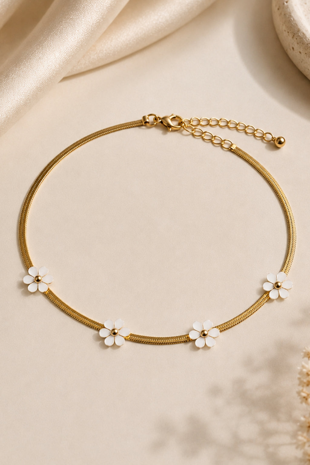 Daisy Wink Anklet