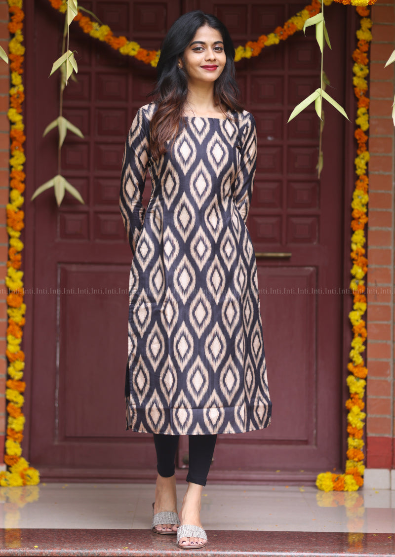 Ikat Noir Kurti