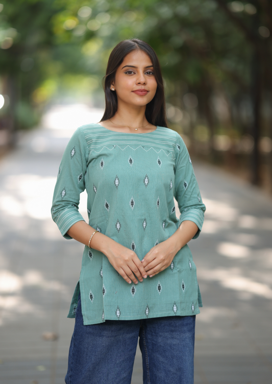 Inara Solvi Short Kurti