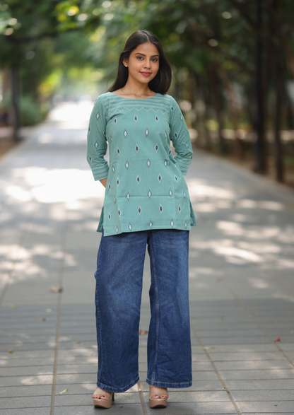 Inara Solvi Short Kurti