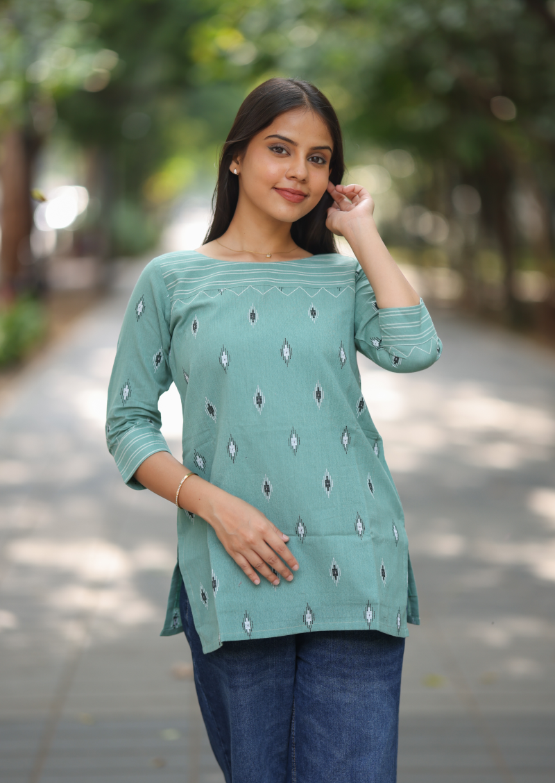 Inara Solvi Short Kurti