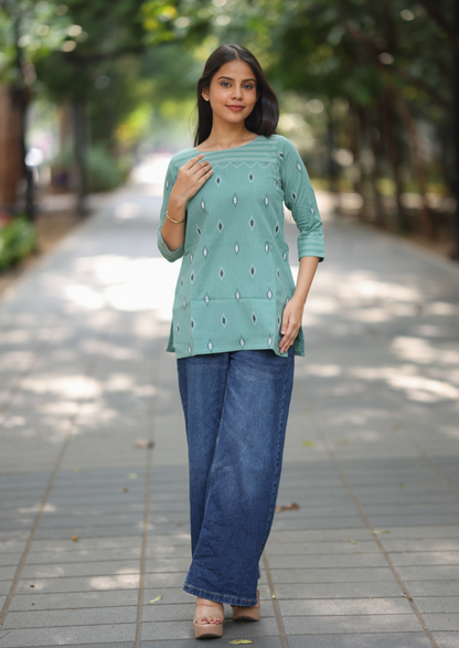 Inara Solvi Short Kurti