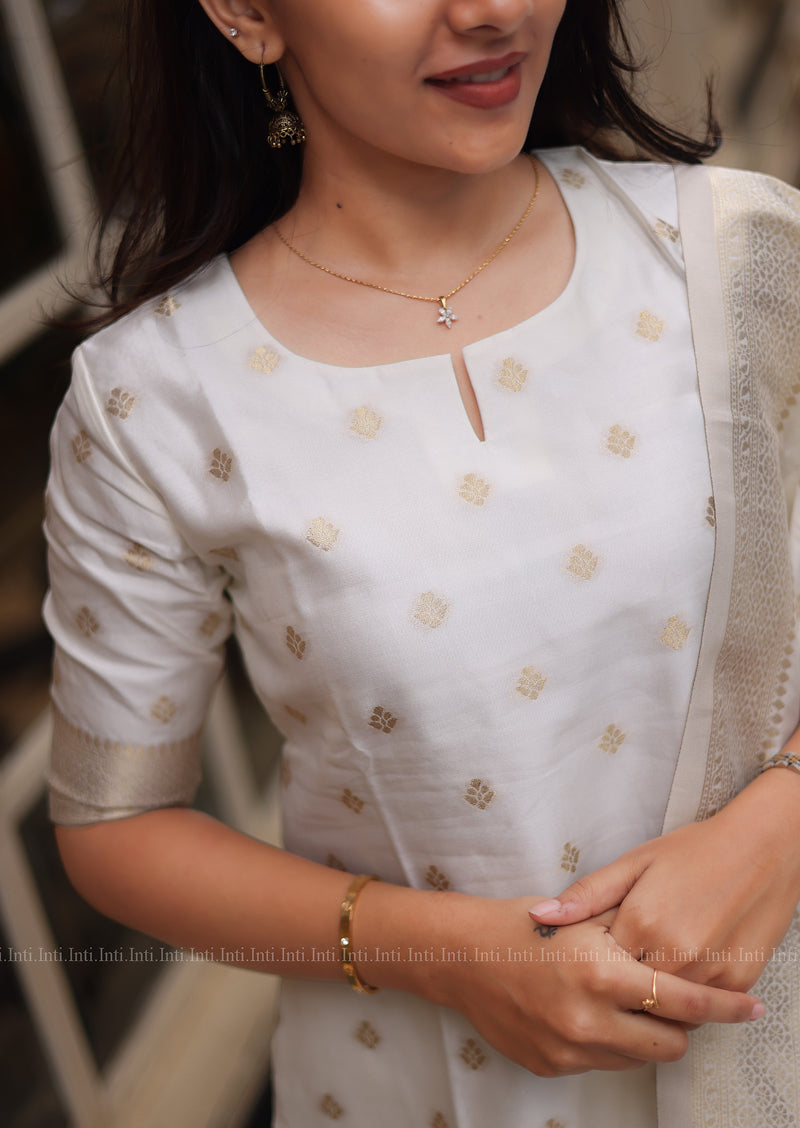 Ivory Aura Salwar Suit