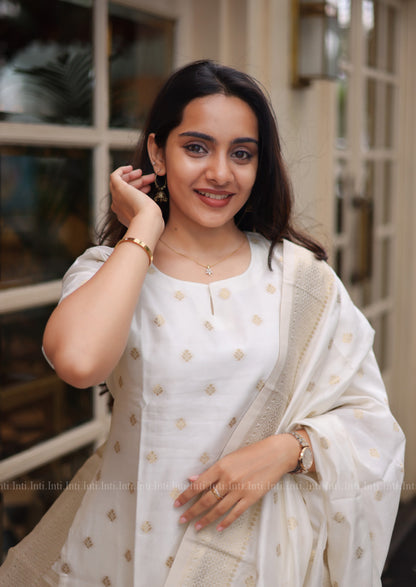 Ivory Aura Salwar Suit