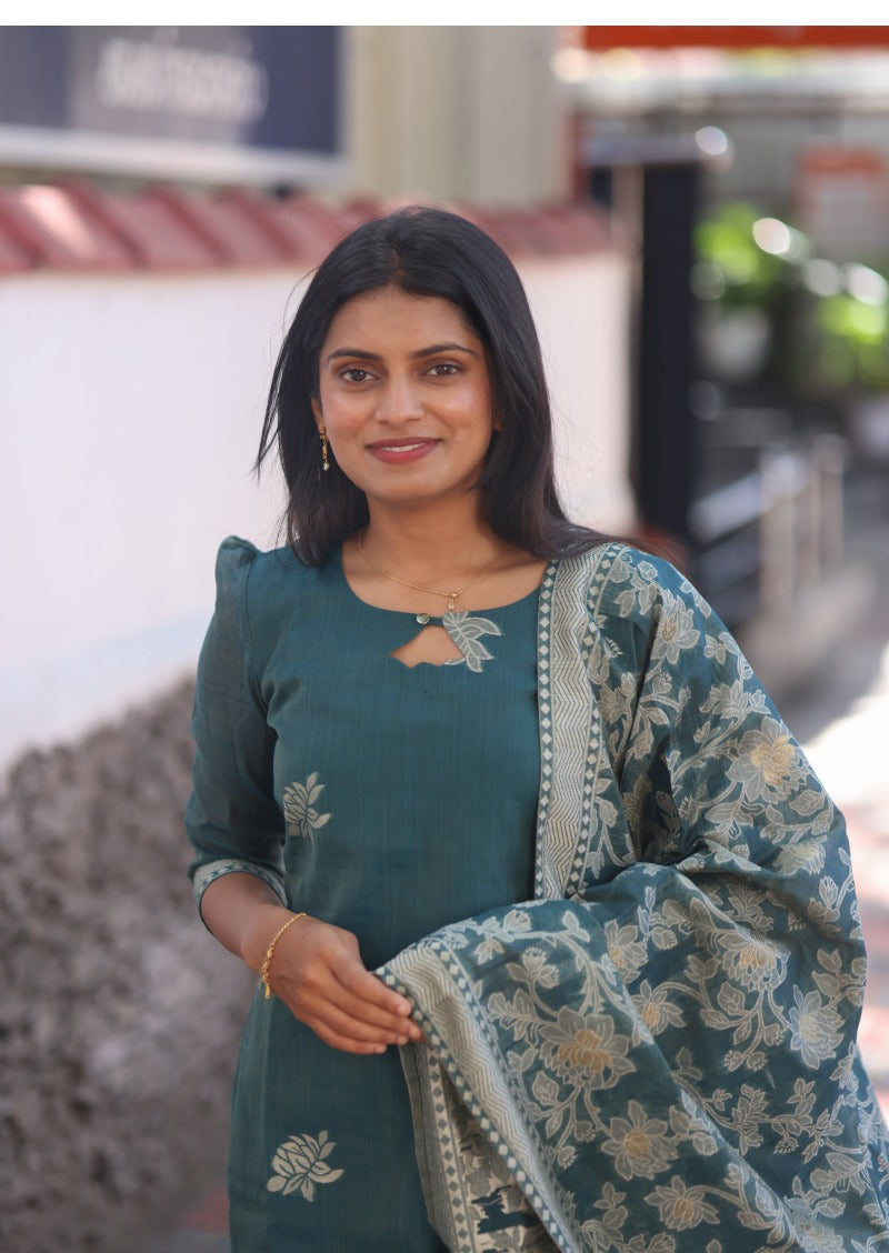 Jelva Sheen Top & Dupatta Set