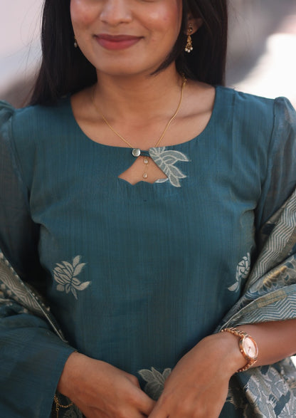 Jelva Sheen Top & Dupatta Set