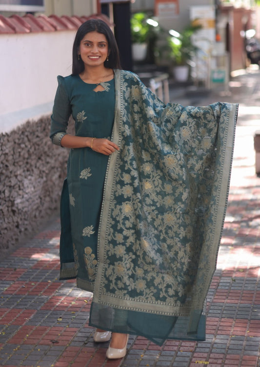 Jelva Sheen Top & Dupatta Set